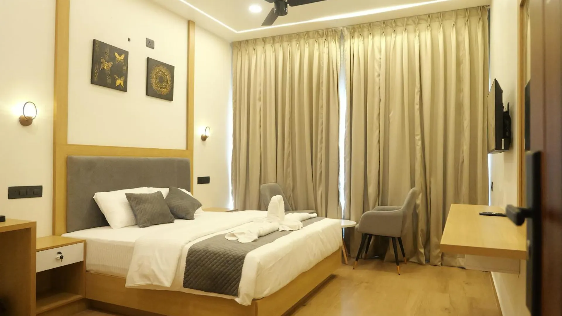 Bougainvillea Homestay Munnar Anachal India